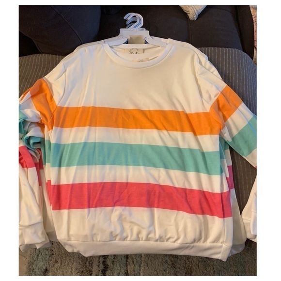 Color Block Oversized Striped Top - Picture 5 of 5